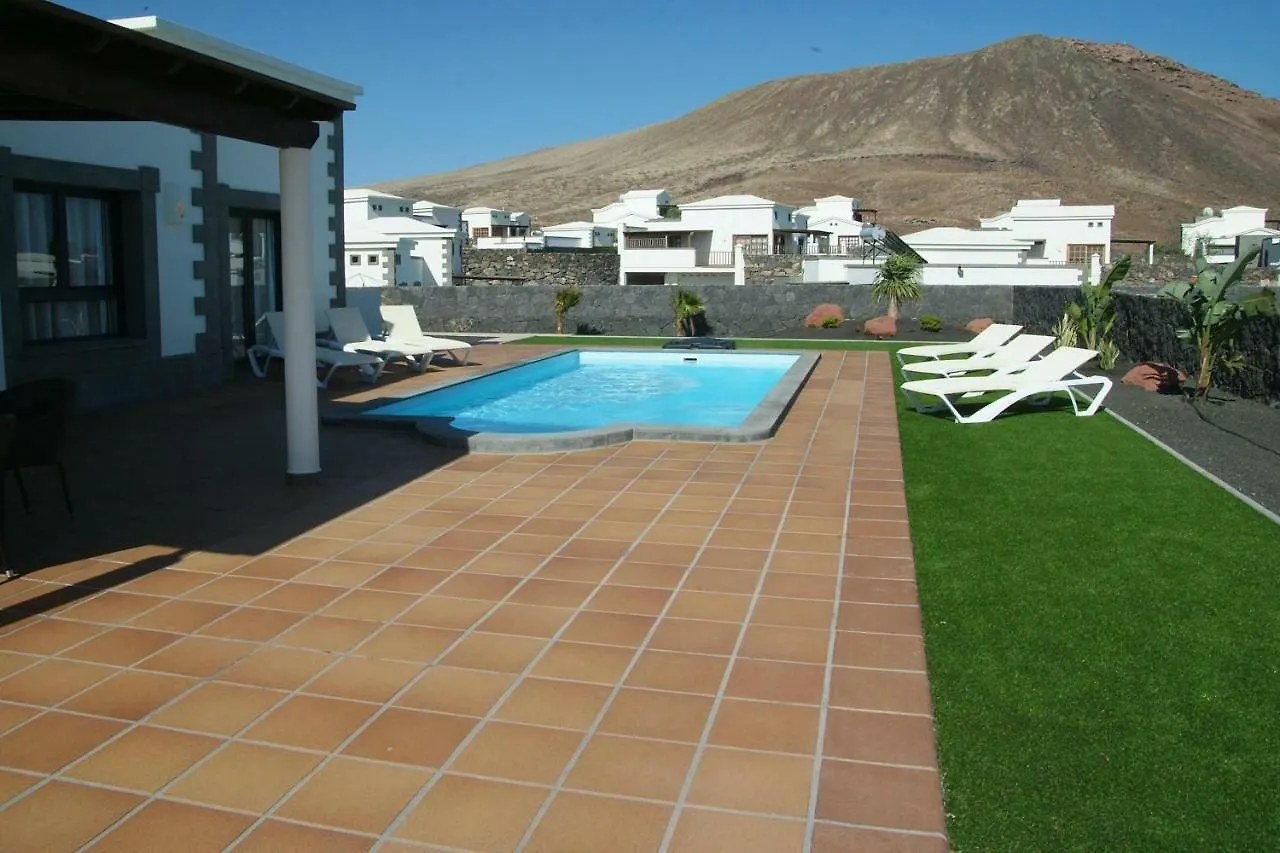 Villa Esterlicia Playa Blanca
