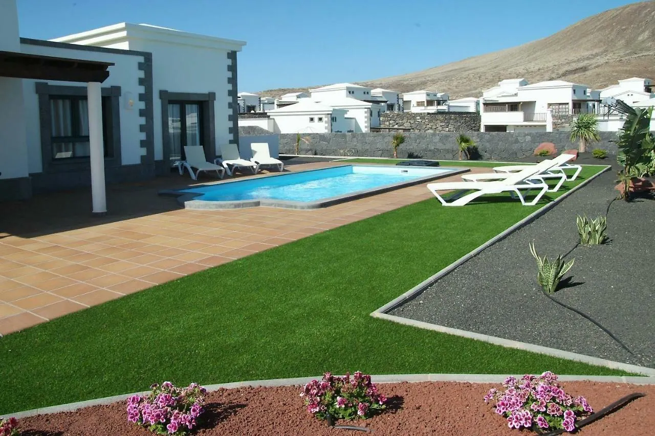 Villa Esterlicia Playa Blanca