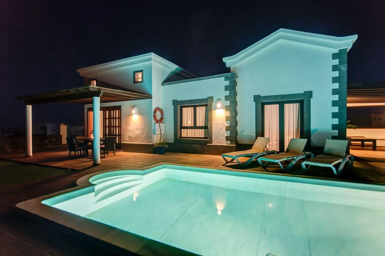 Villa Esterlicia Playa Blanca